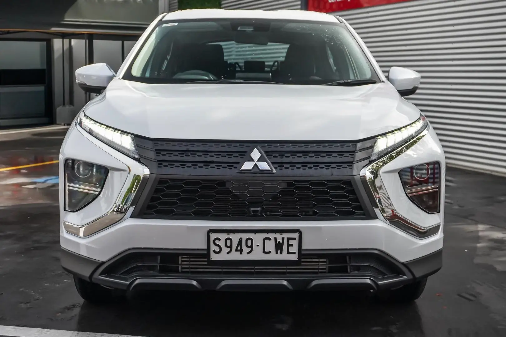 2023 Mitsubishi Eclipse Cross Gallery Image 5
