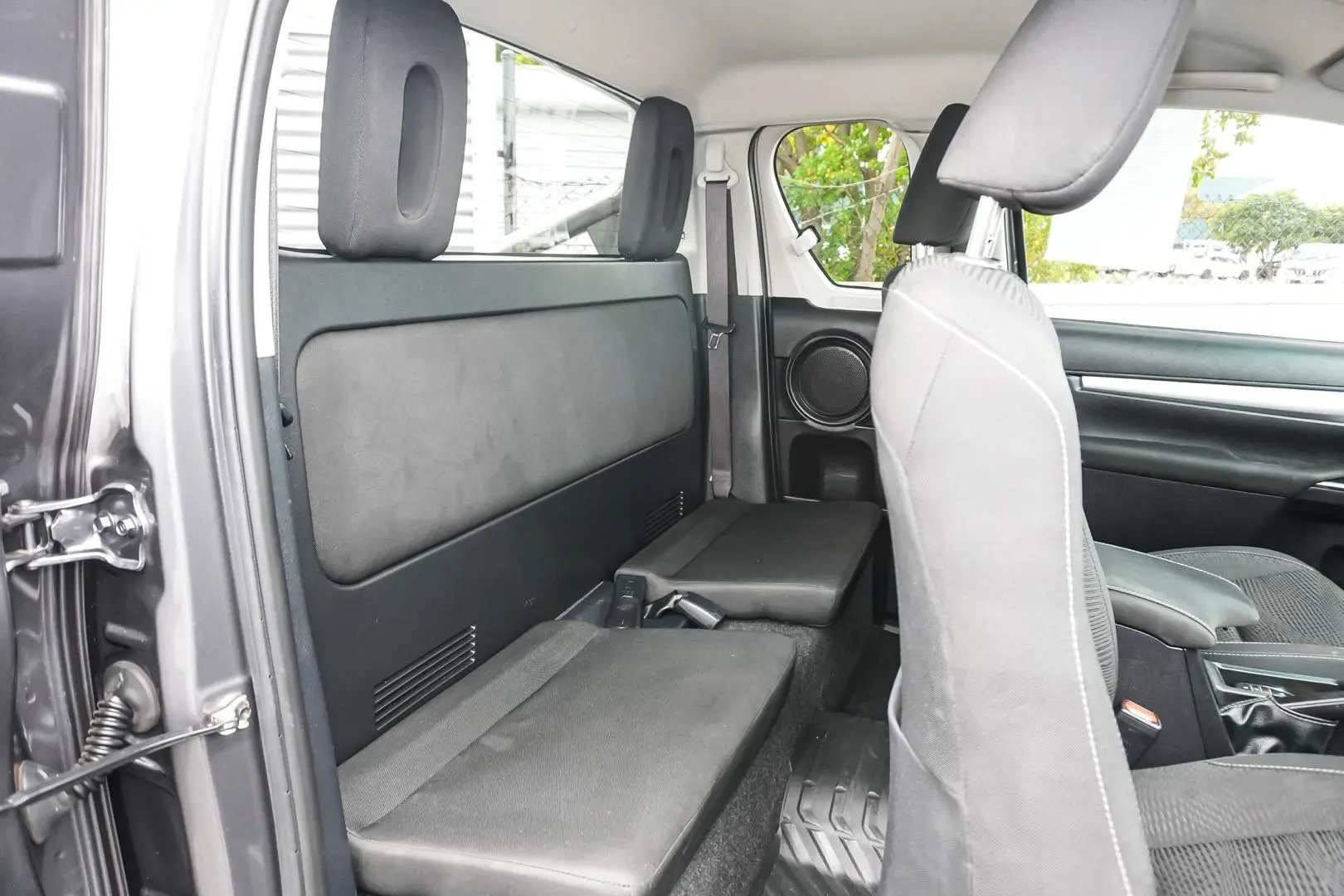2021 Toyota Hilux Gallery Image 9