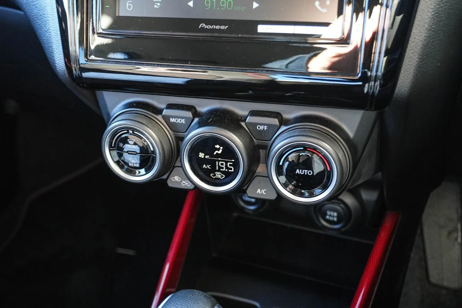 2024 Suzuki Swift Gallery Image 22