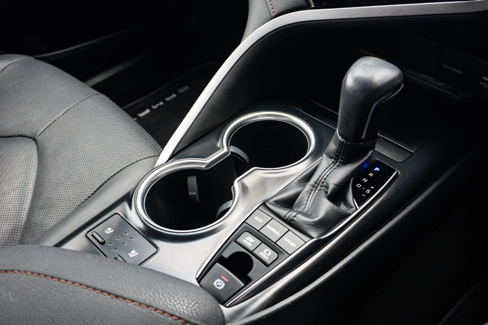 2018 Toyota Camry Gallery Image 20