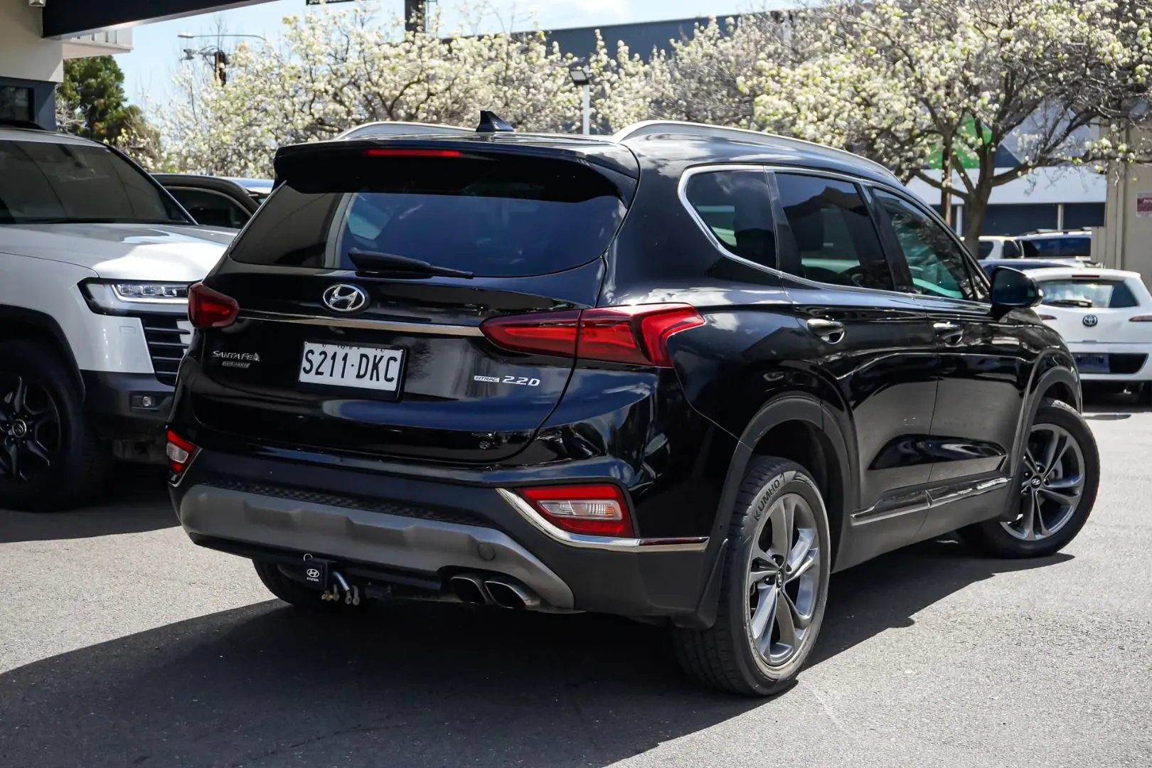 2018 Hyundai Santa Fe Gallery Image 3