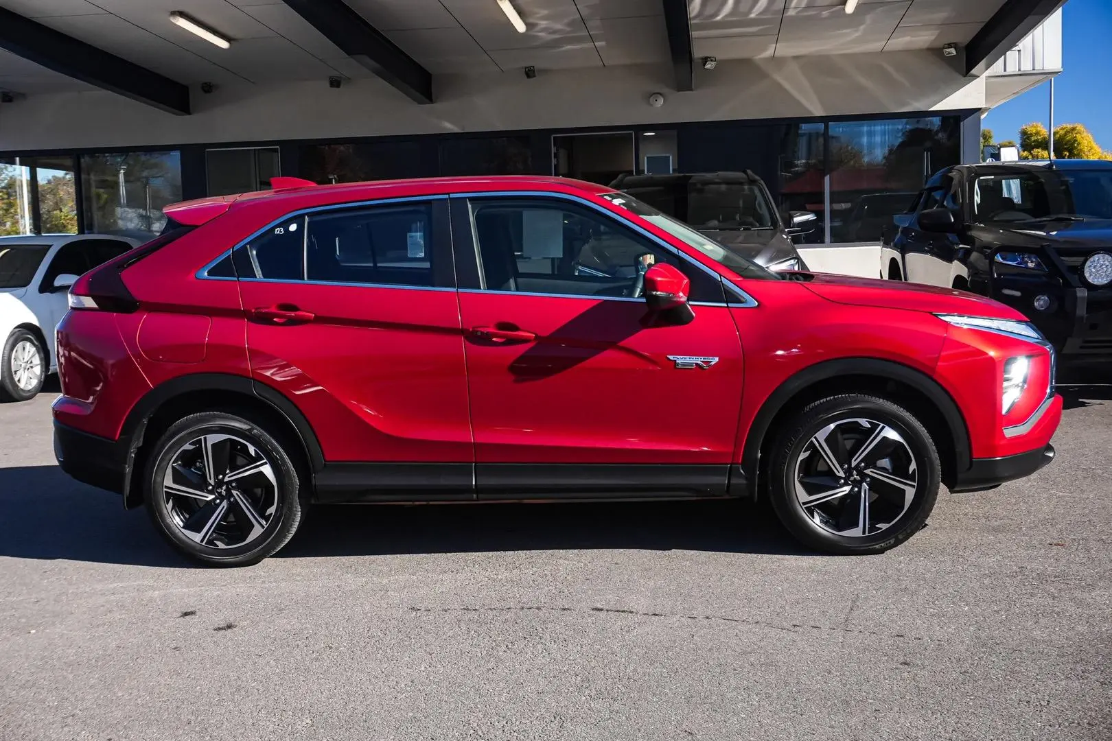 2022 Mitsubishi Eclipse Cross Gallery Image 4