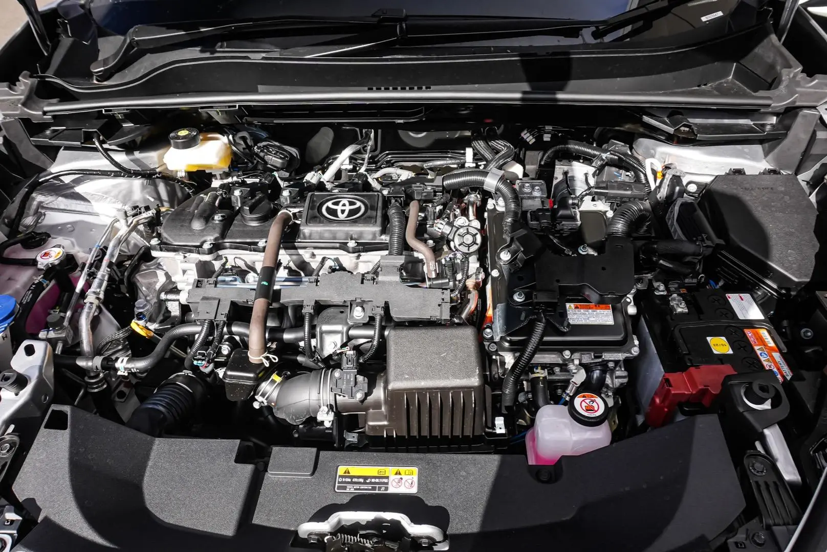 2023 Toyota C-HR Gallery Image 24