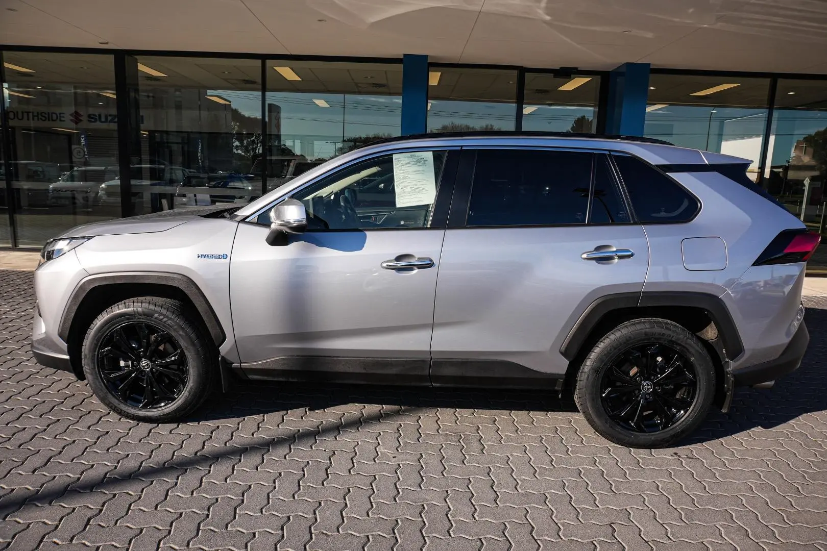 2023 Toyota RAV4 Gallery Image 4