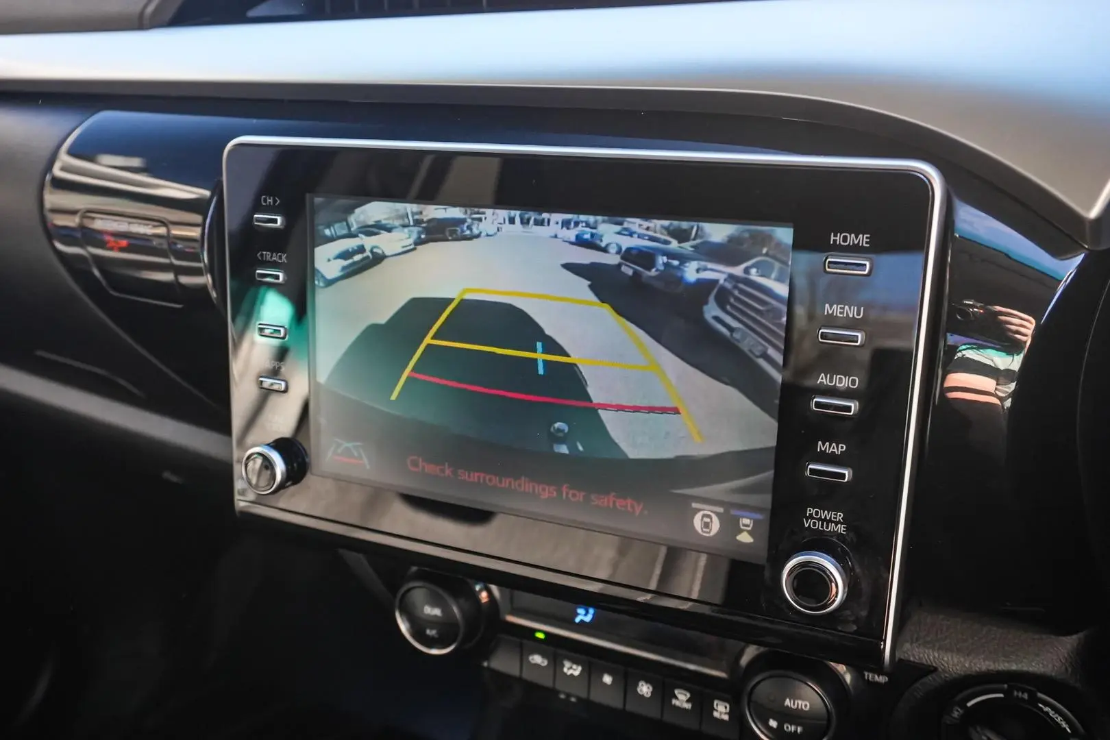 2024 Toyota Hilux Gallery Image 23