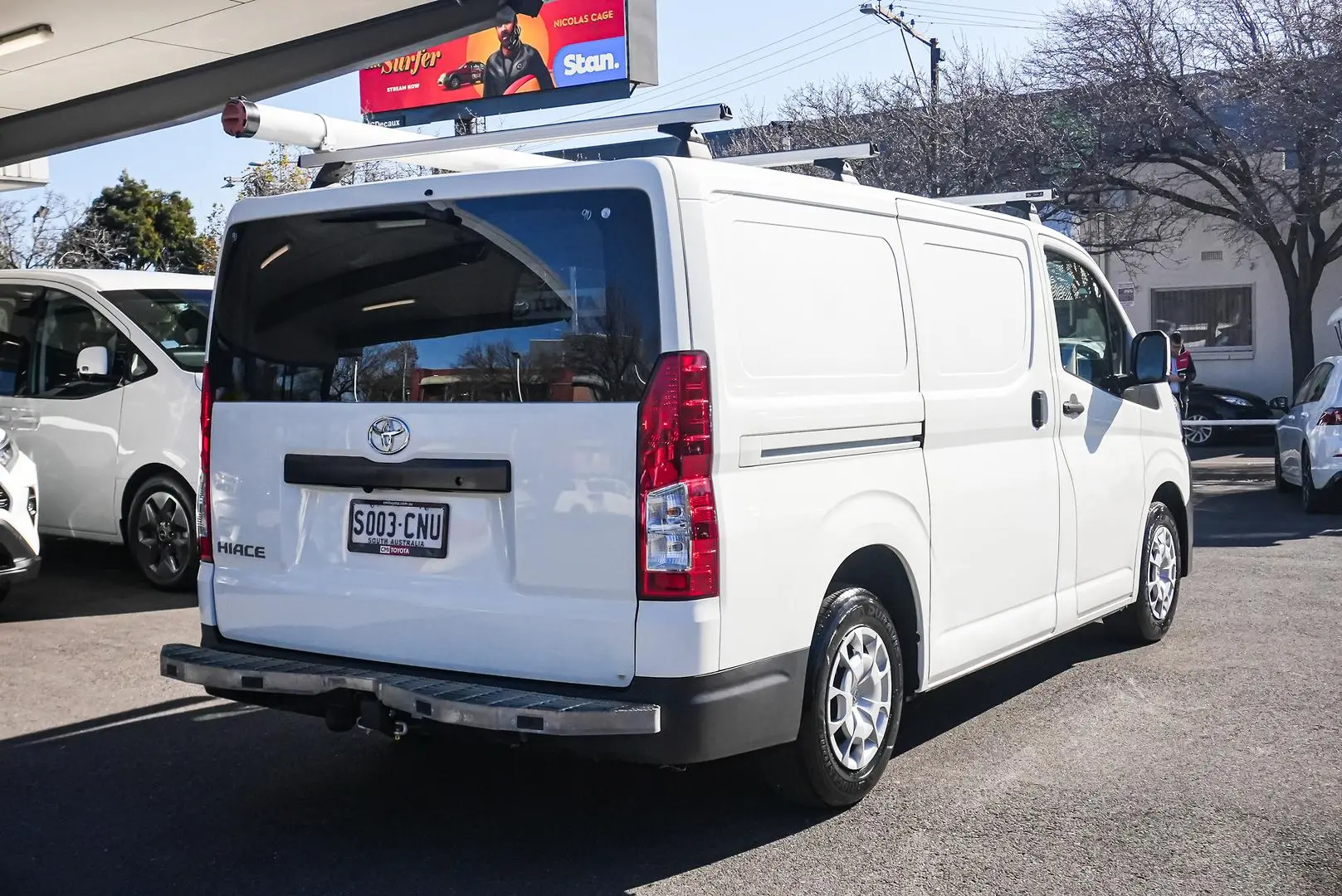 2021 Toyota Hiace Gallery Image 3