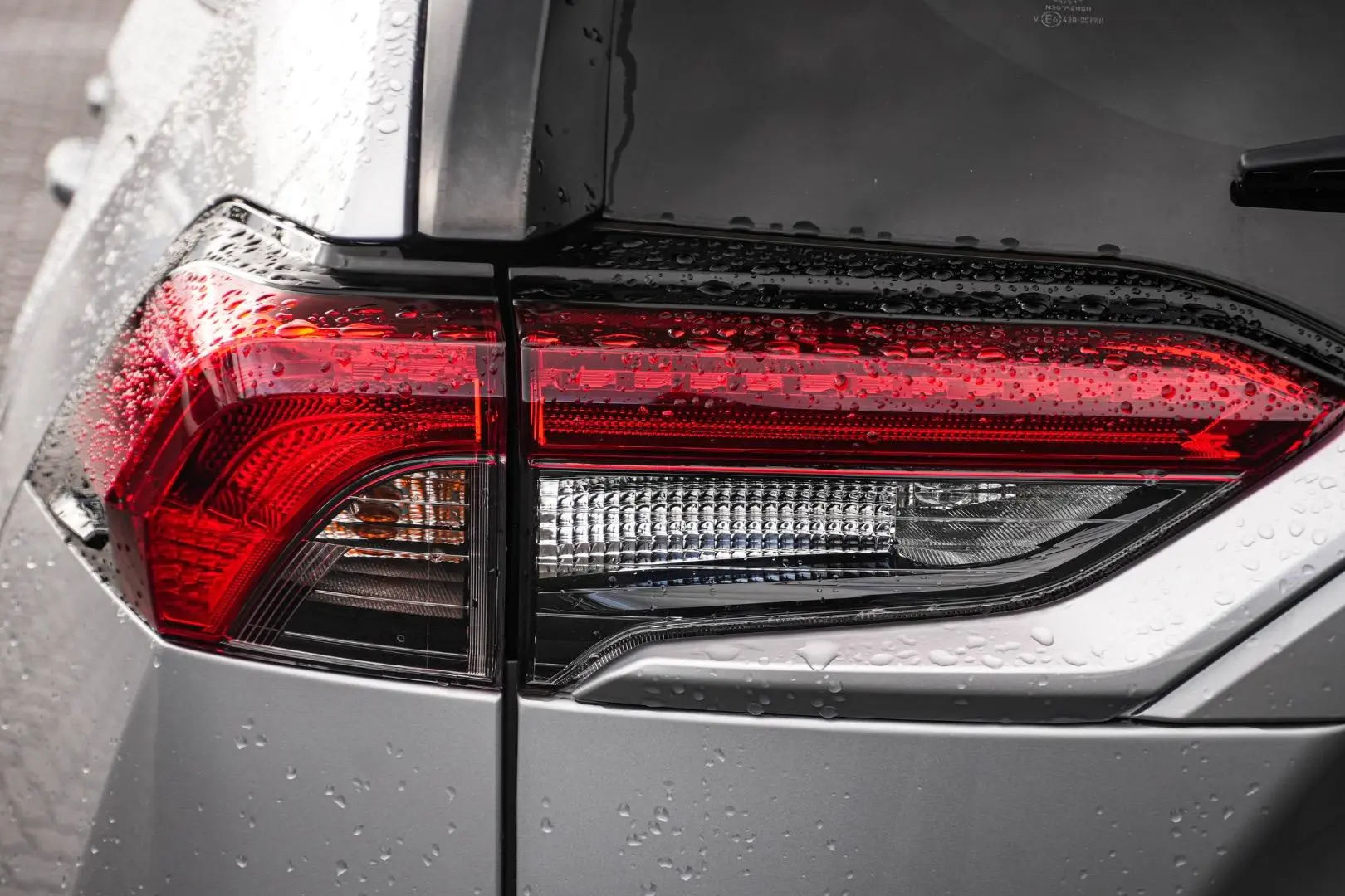 2024 Toyota RAV4 Gallery Image 14