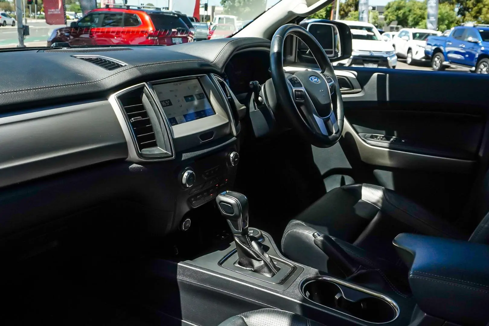 2019 Ford Everest Gallery Image 10