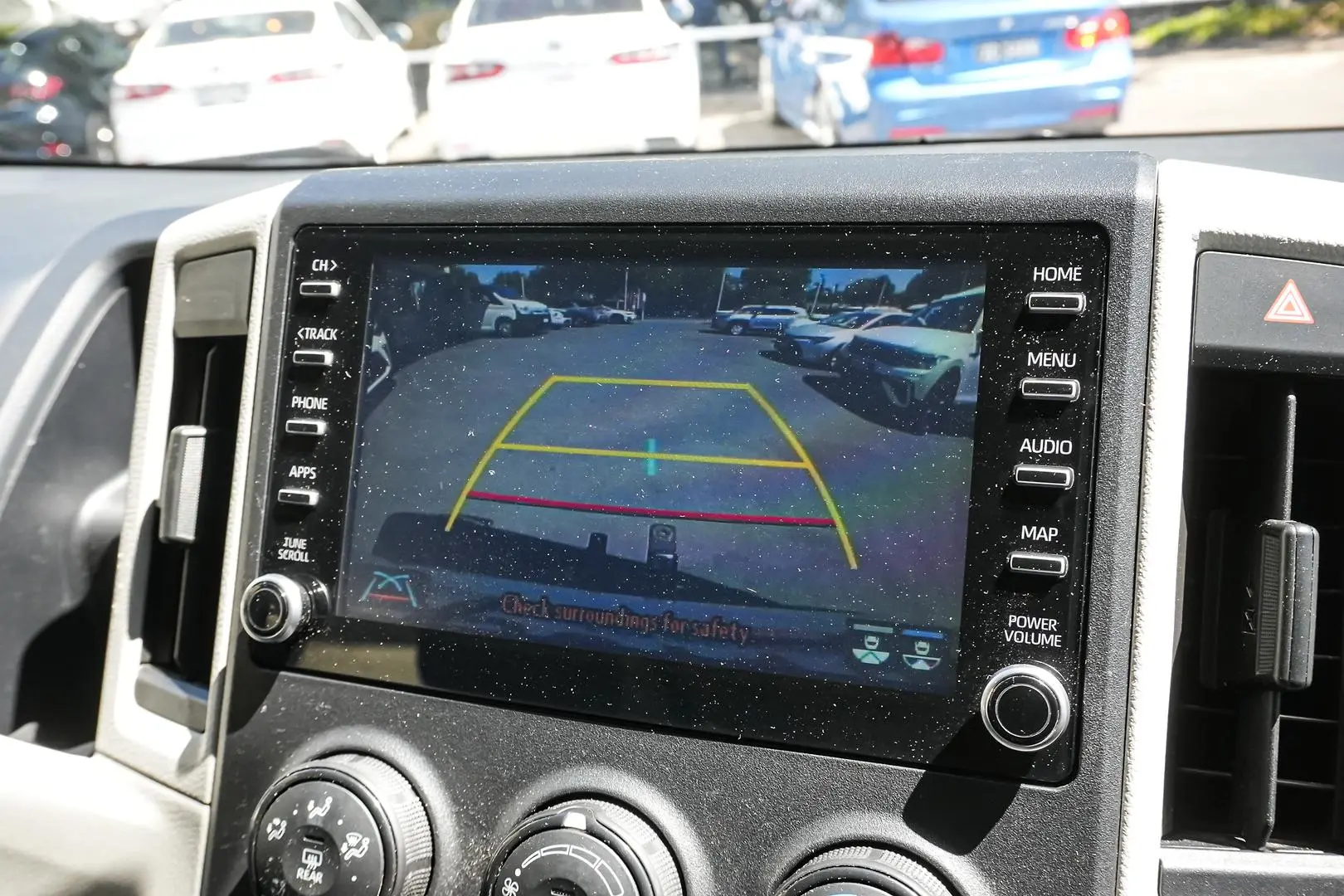 2021 Toyota Hiace Gallery Image 20