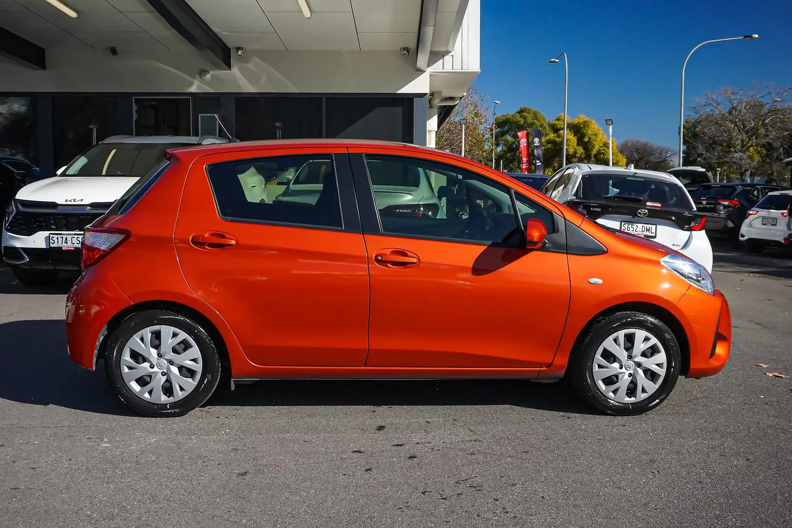 2018 Toyota Yaris Gallery Image 4