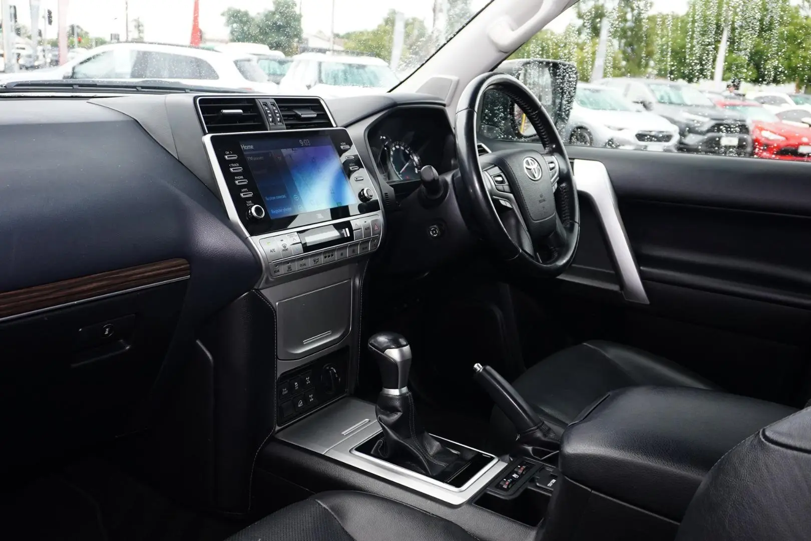 2020 Toyota Landcruiser Prado Gallery Image 10