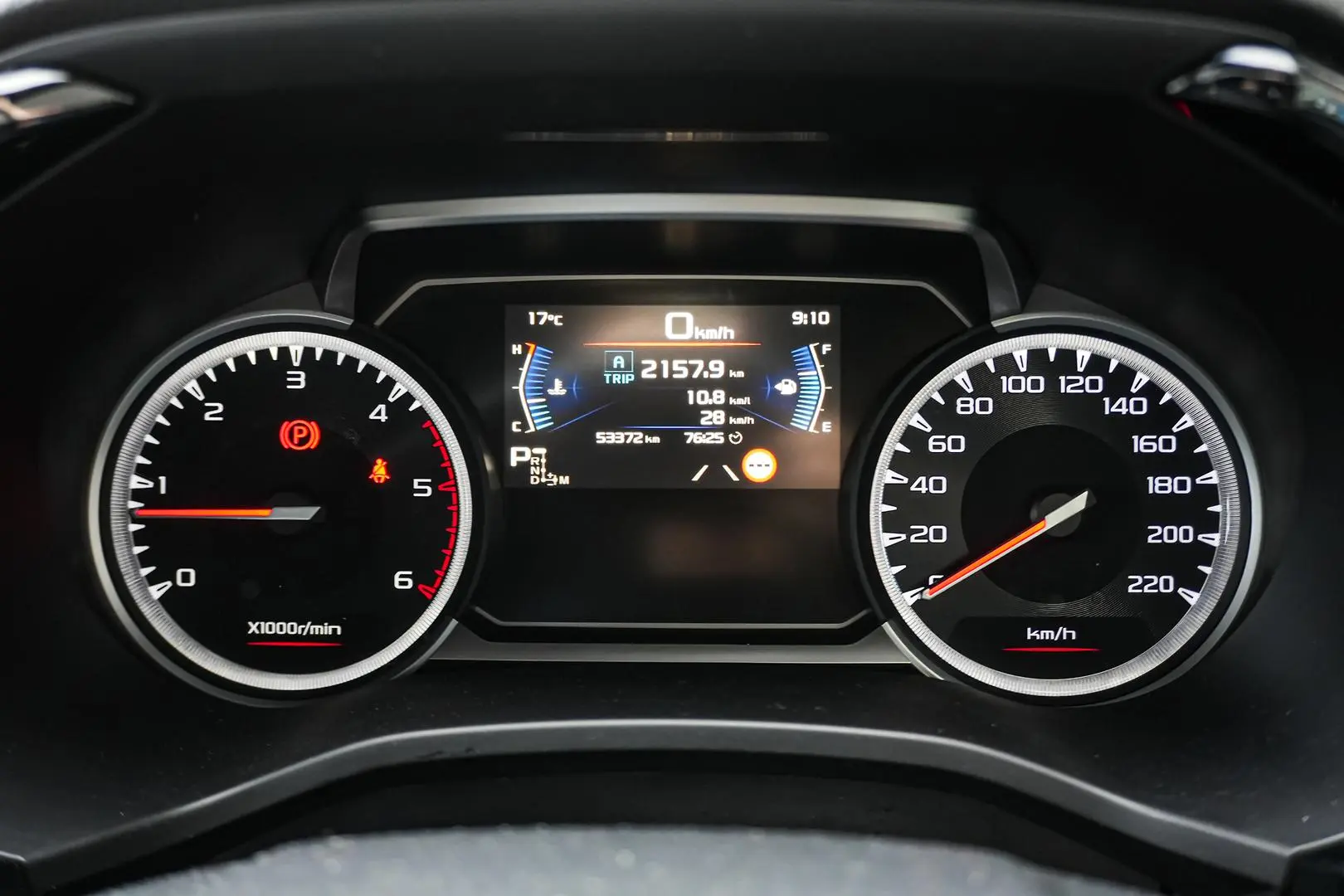 2020 Isuzu D-MAX Gallery Image 18