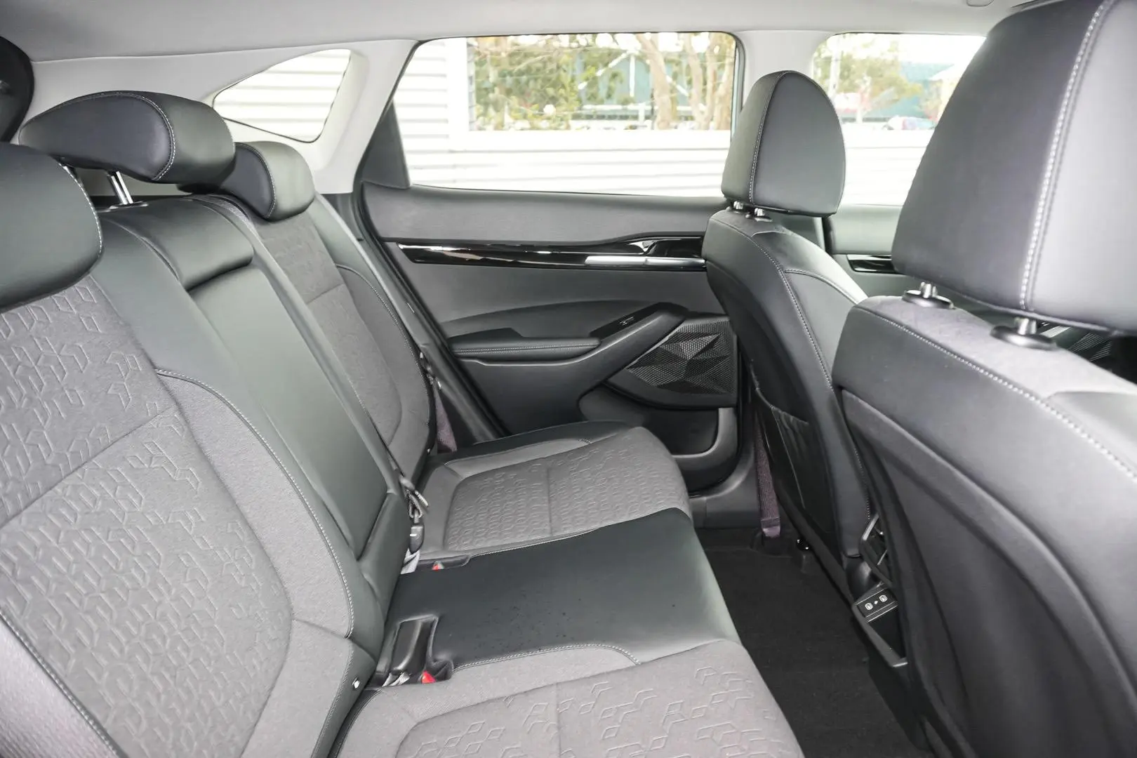 2023 Kia Seltos Gallery Image 8