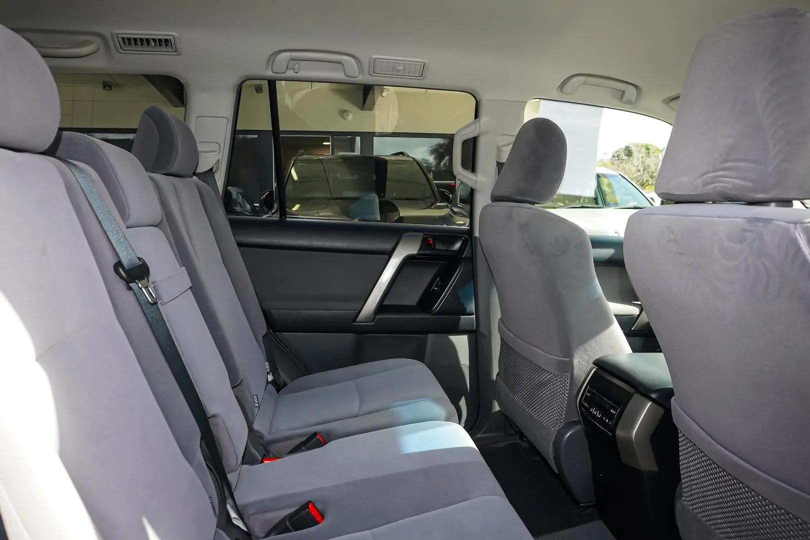 2012 Toyota Landcruiser Prado Gallery Image 7