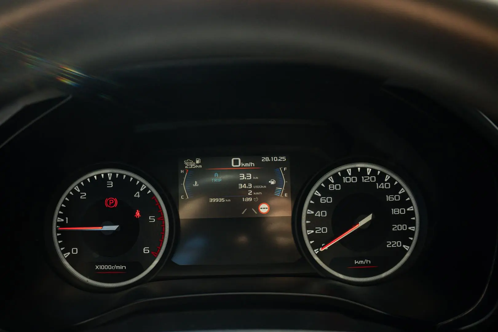 2023 Isuzu D-MAX Gallery Image 12