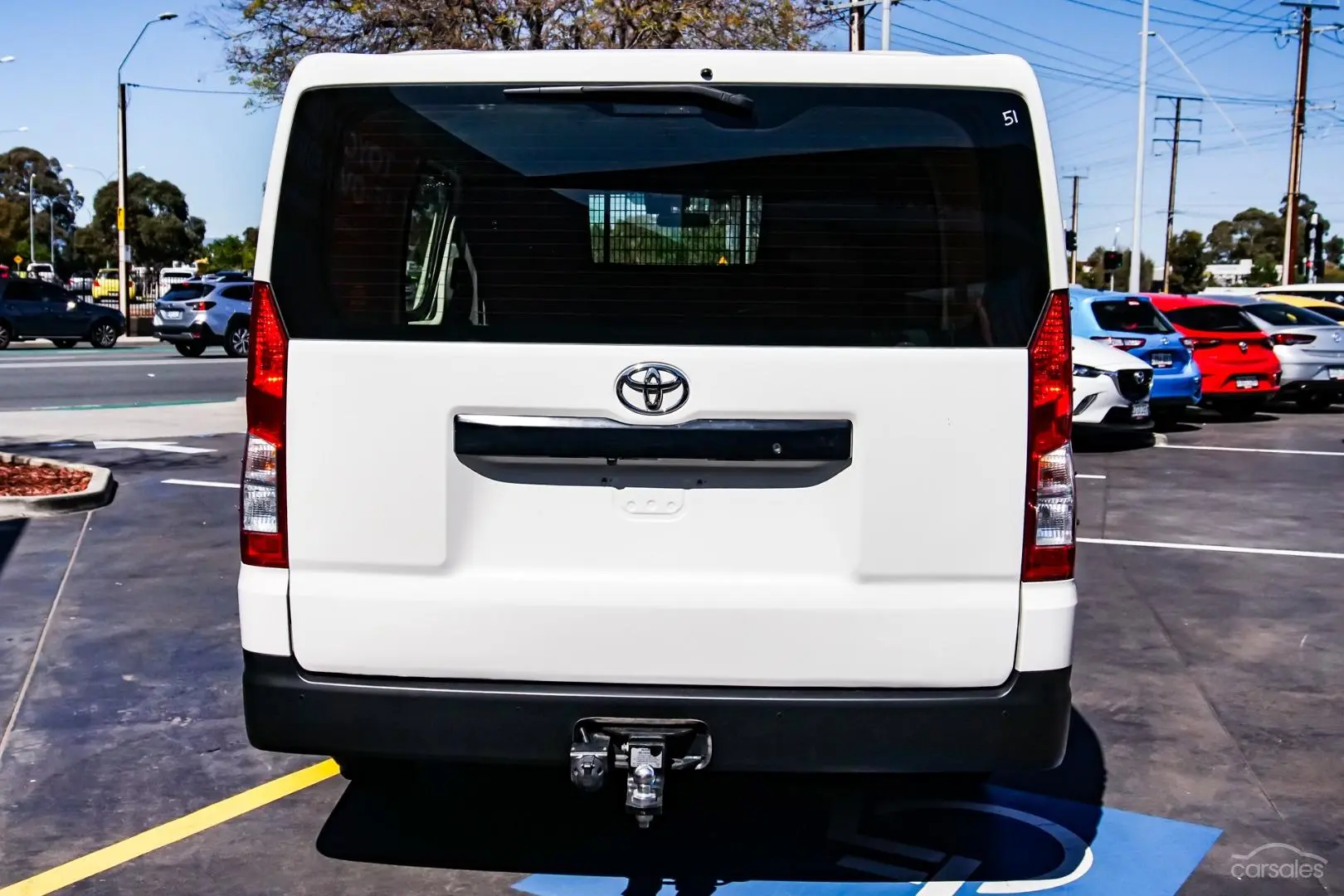 2019 Toyota Hiace Image 5