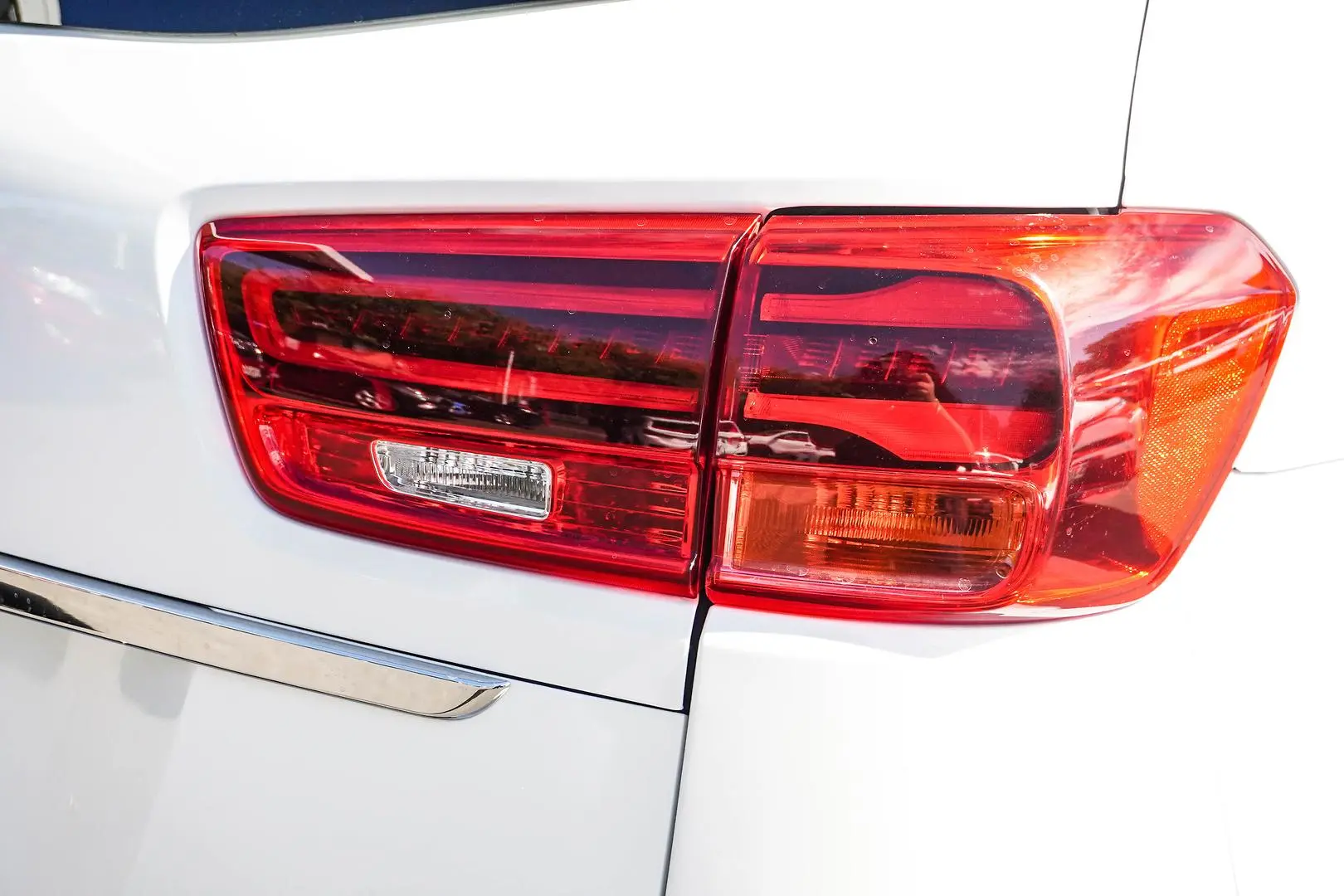 2018 Kia Carnival Gallery Image 15