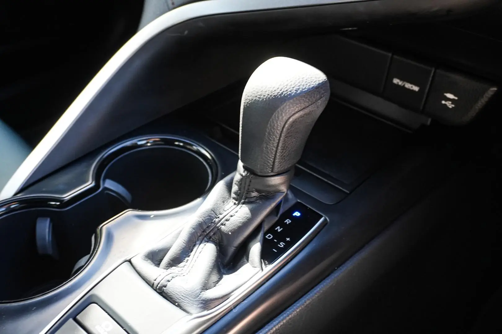 2018 Toyota Camry Gallery Image 18