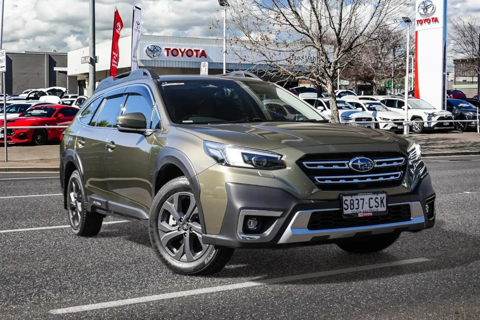 2022 Subaru Outback Gallery Image 1