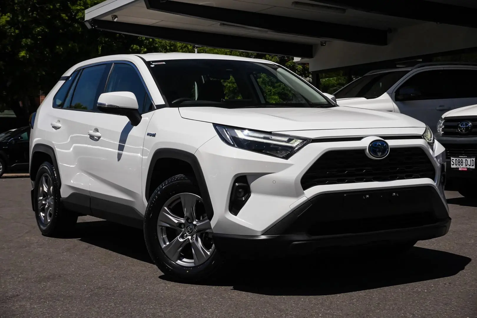 2023 Toyota RAV4 Gallery Image 2