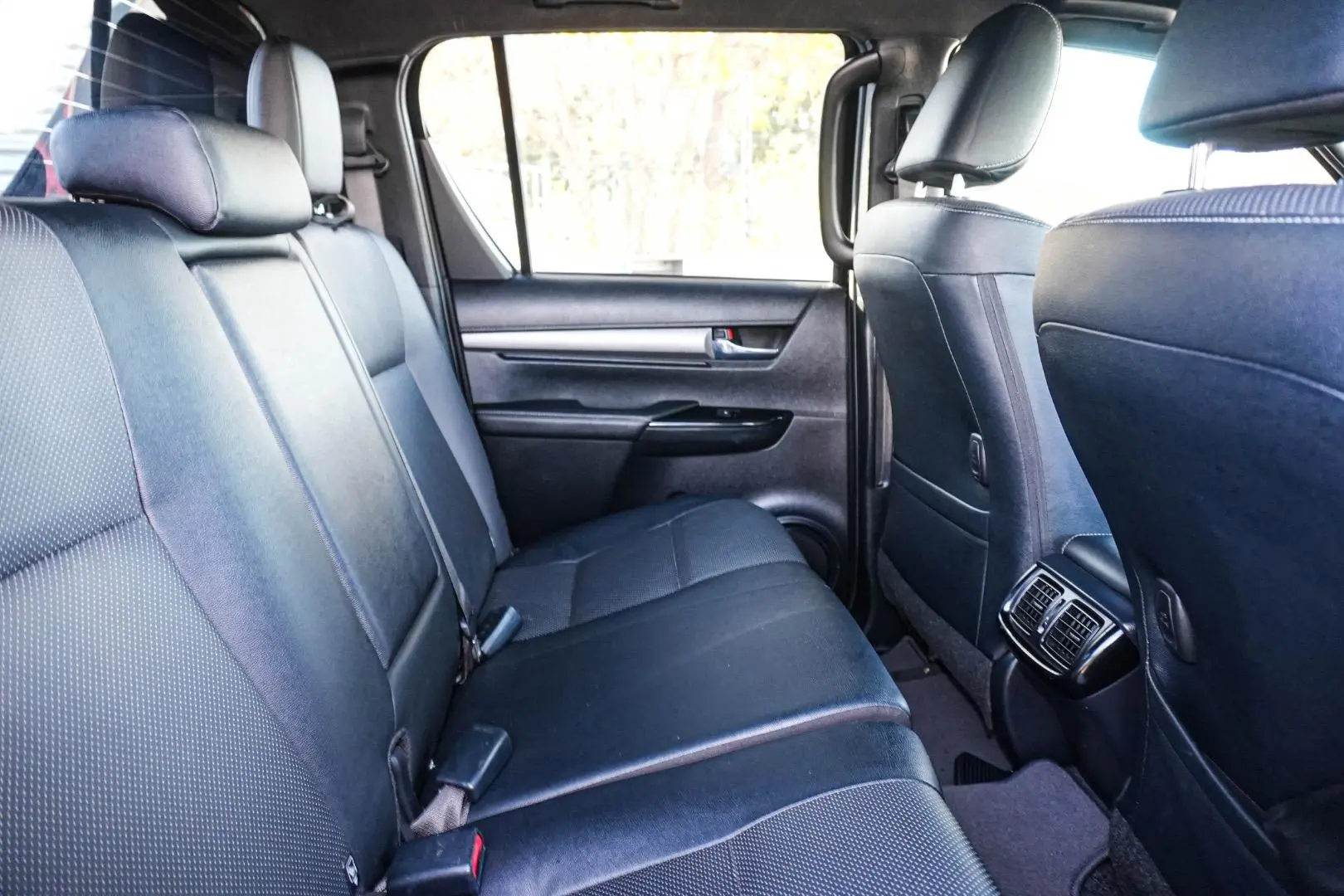 2021 Toyota Hilux Gallery Image 9