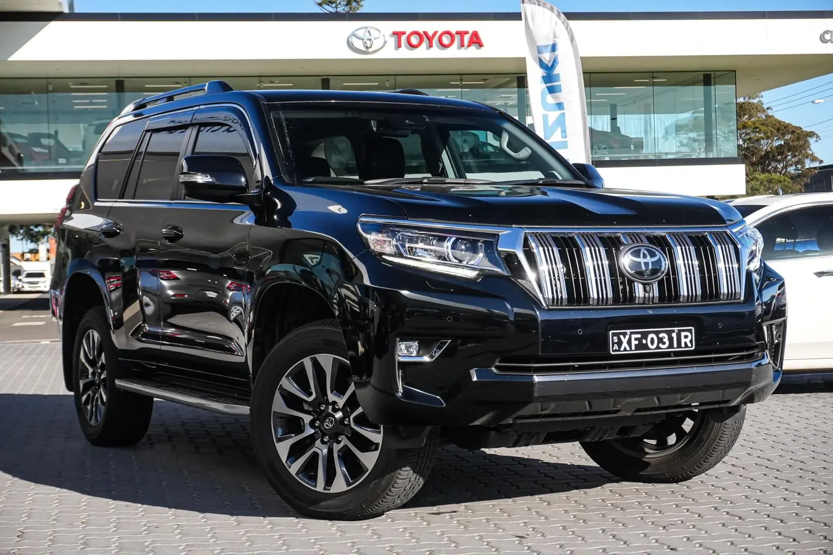 2023 Toyota Landcruiser Prado Gallery Image 2