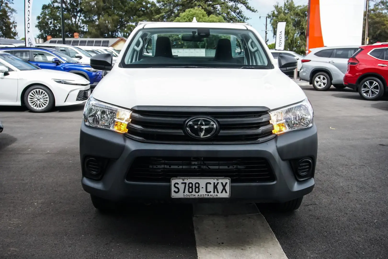 2021 Toyota Hilux Gallery Image 4