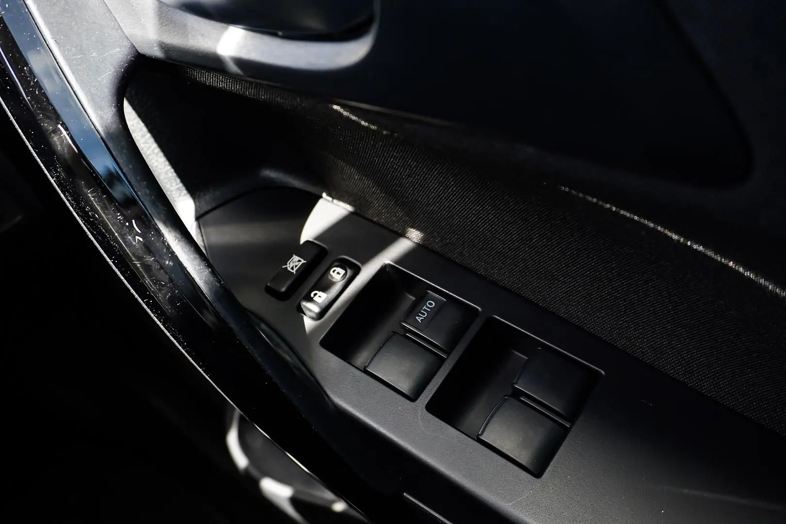 2018 Toyota Corolla Gallery Image 21