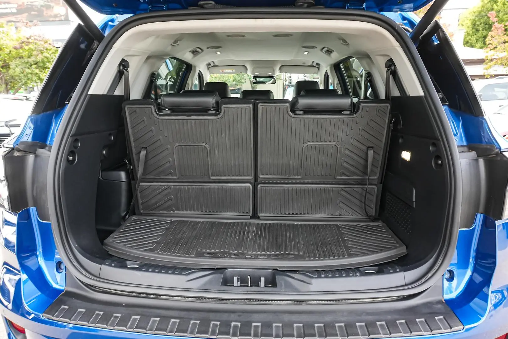 2023 Ford Everest Gallery Image 14