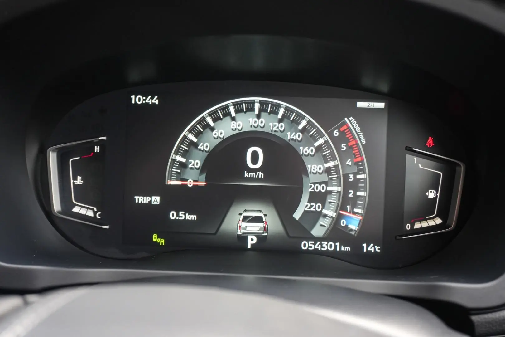 2023 Mitsubishi Pajero Sport Gallery Image 17