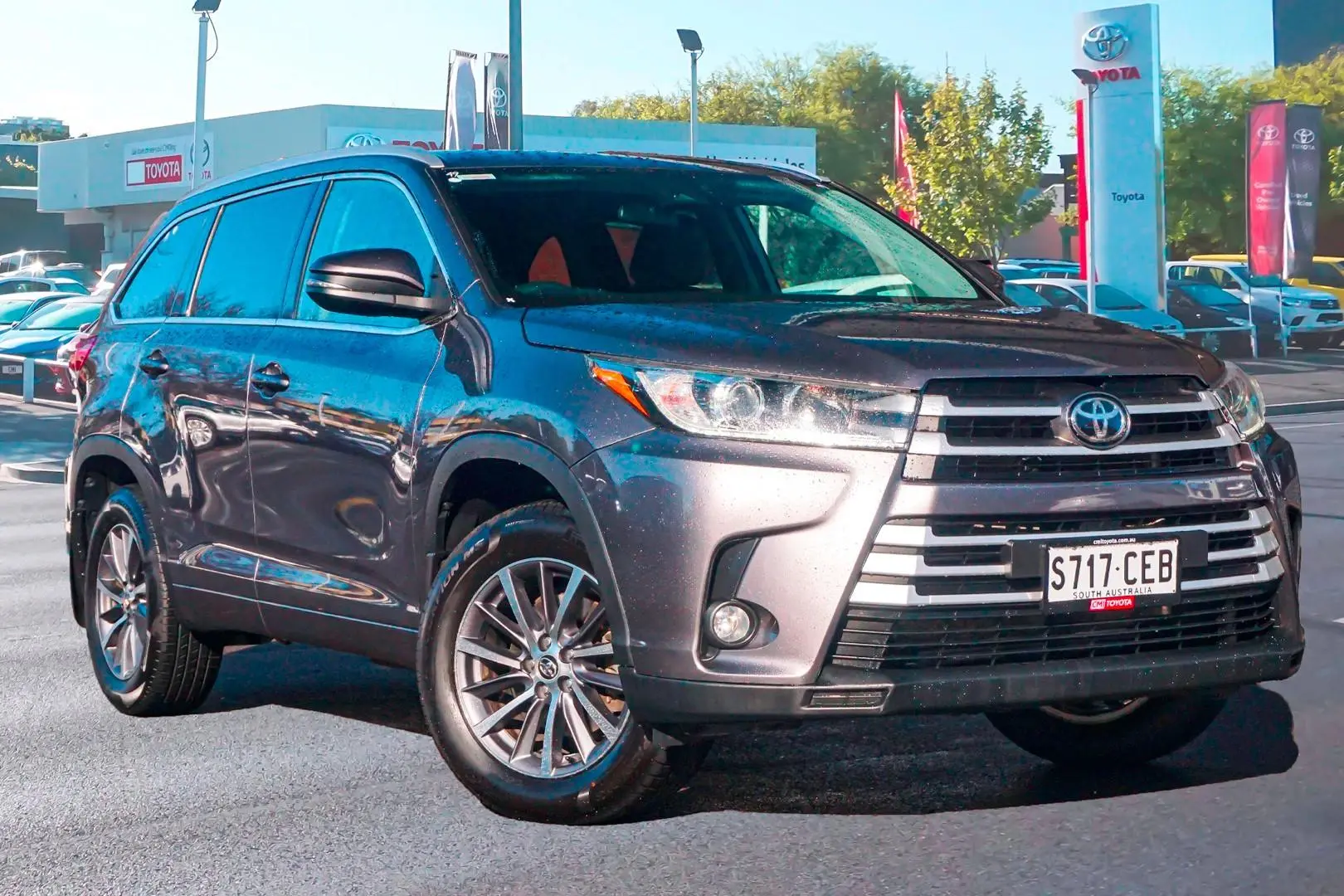 2019 Toyota Kluger Gallery Image 1