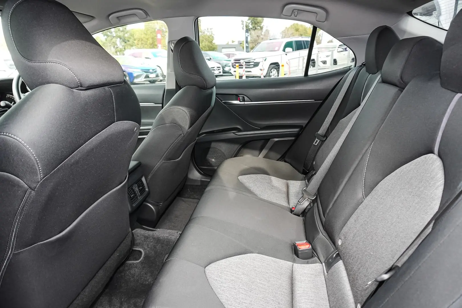 2022 Toyota Camry Gallery Image 8