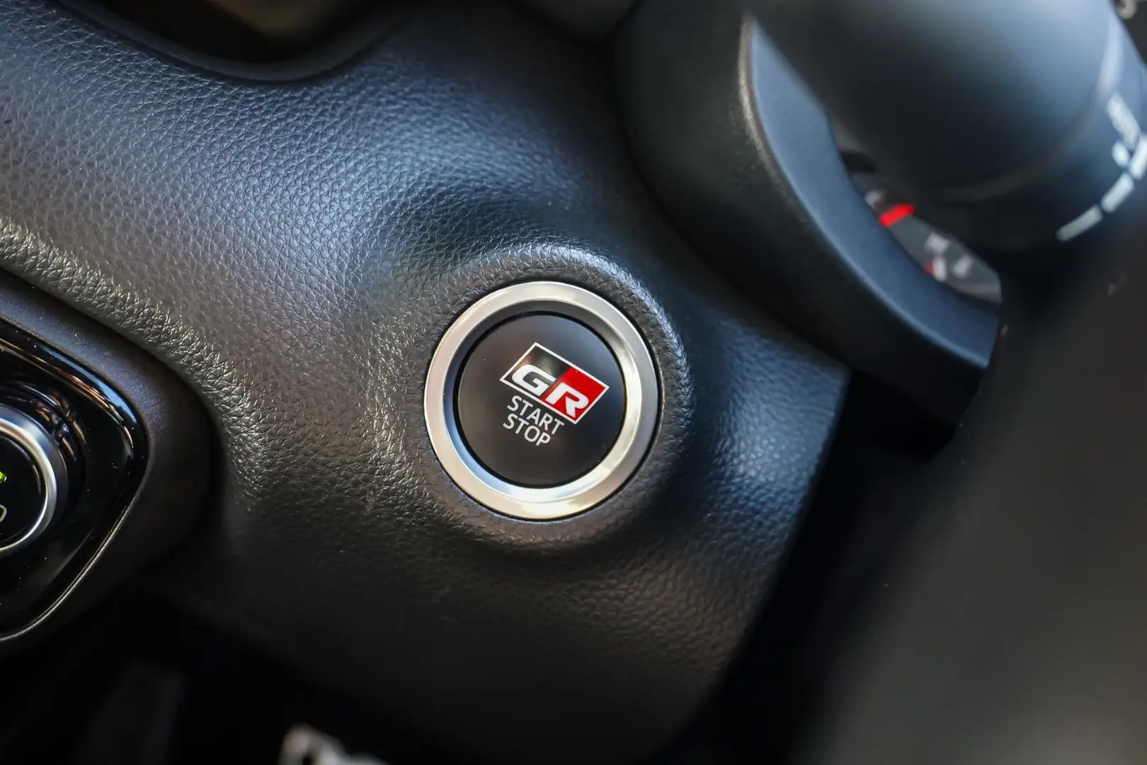 2020 Toyota Yaris Gallery Image 23