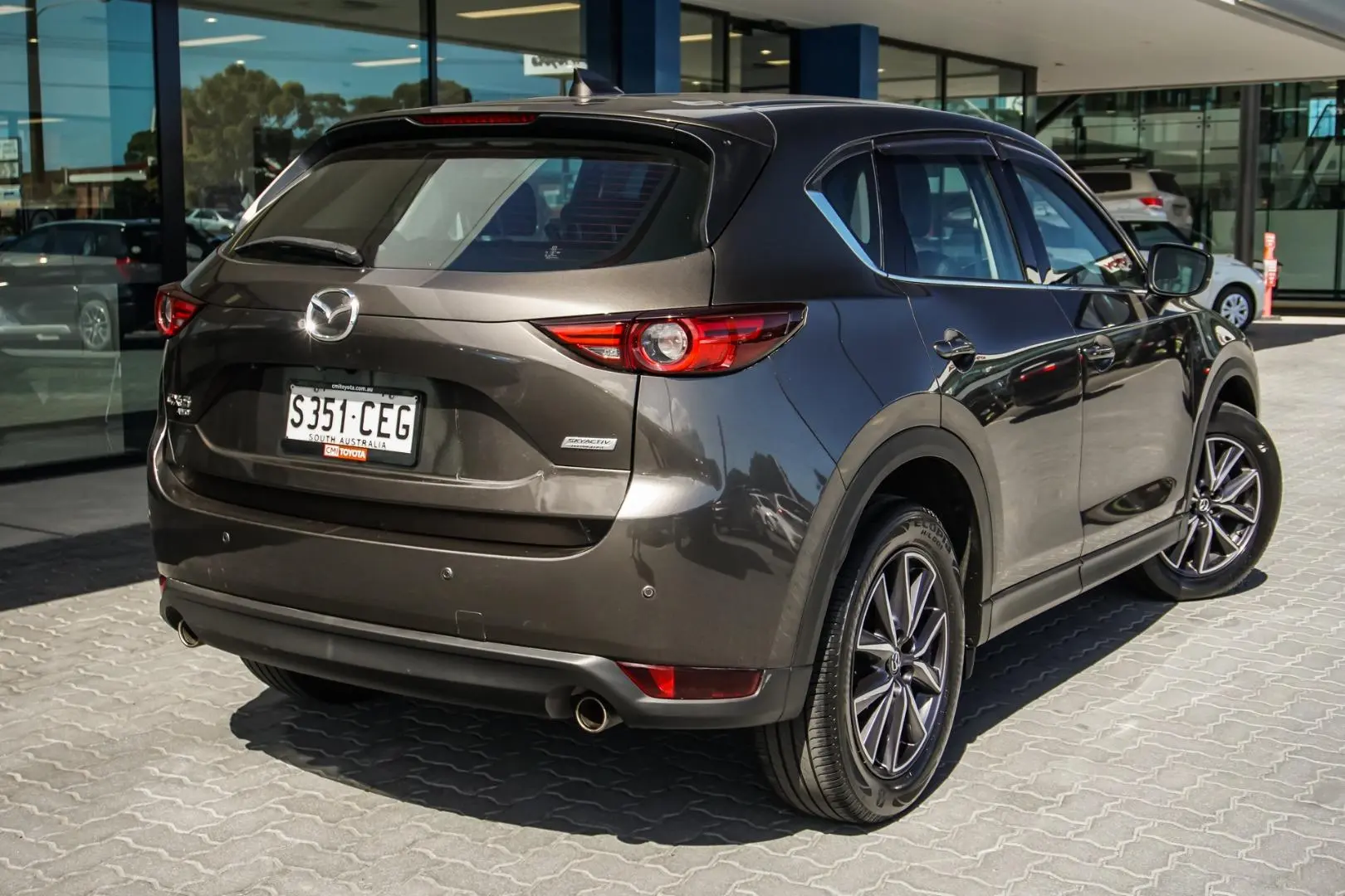 2019 Mazda CX-5 Image 2