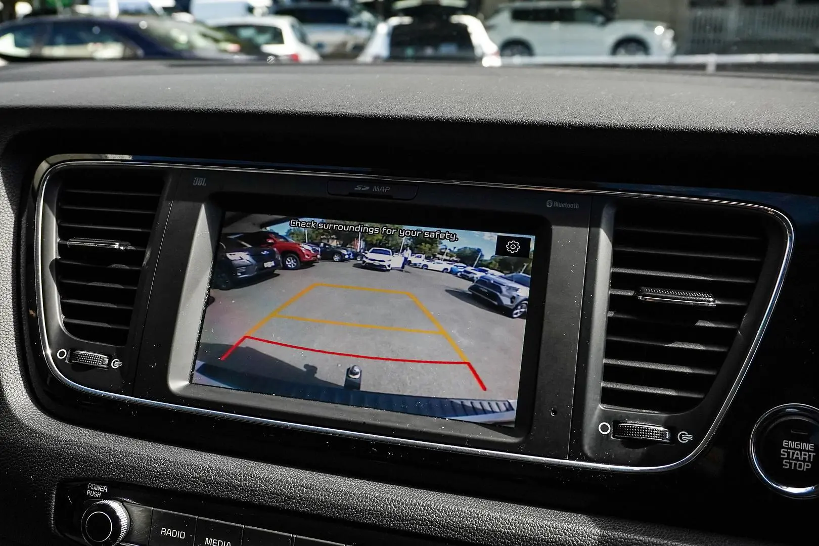 2018 Kia Carnival Gallery Image 27