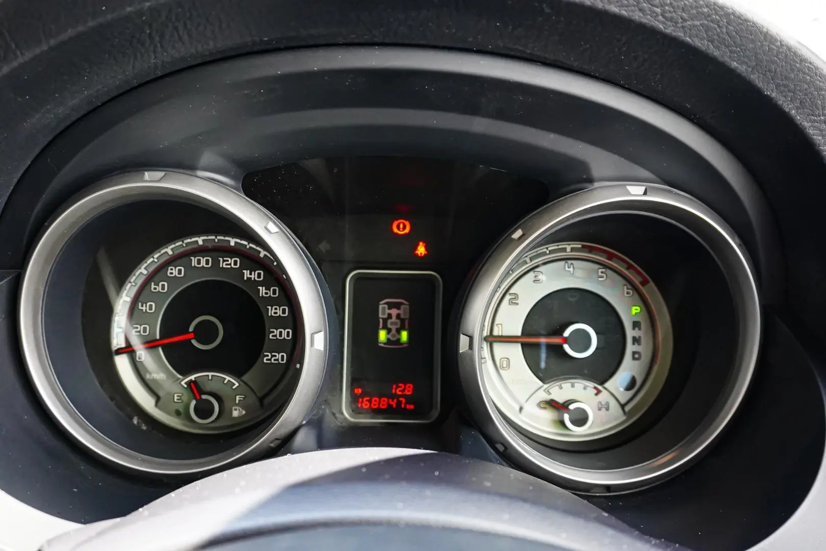 2015 Mitsubishi Pajero Gallery Image 17