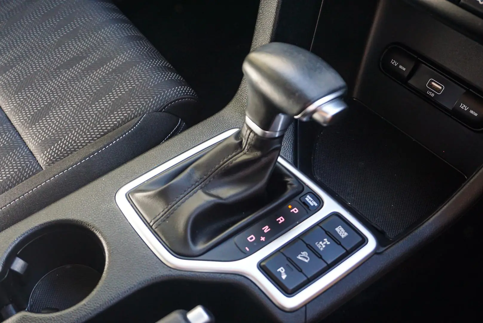 2021 Kia Sportage Gallery Image 17