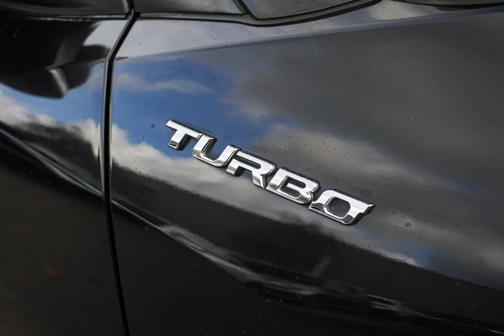 2019 Toyota C-HR Gallery Image 14