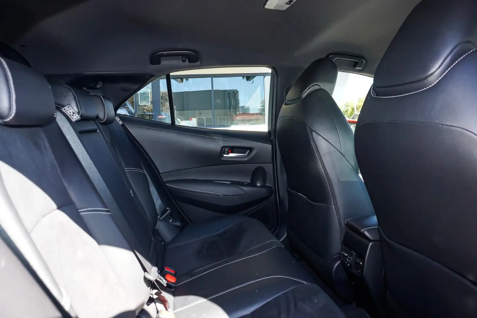 2020 Toyota Corolla Gallery Image 8