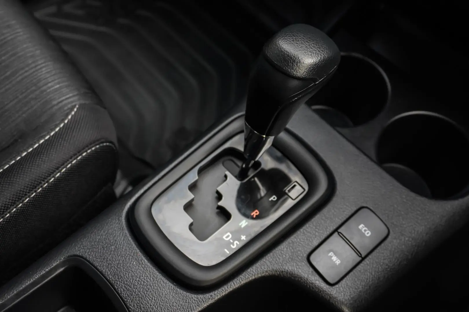 2023 Toyota Hilux Gallery Image 17