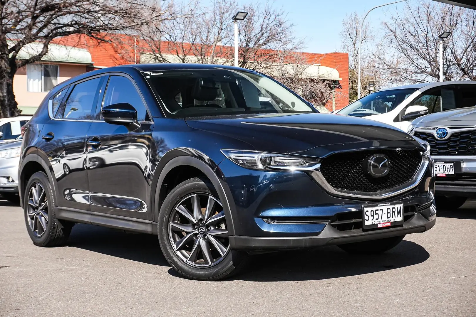 2017 Mazda CX-5 Gallery Image 2