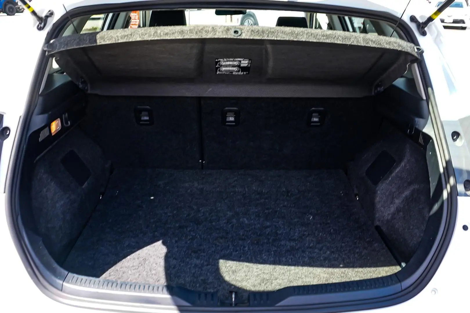 2018 Toyota Corolla Gallery Image 10