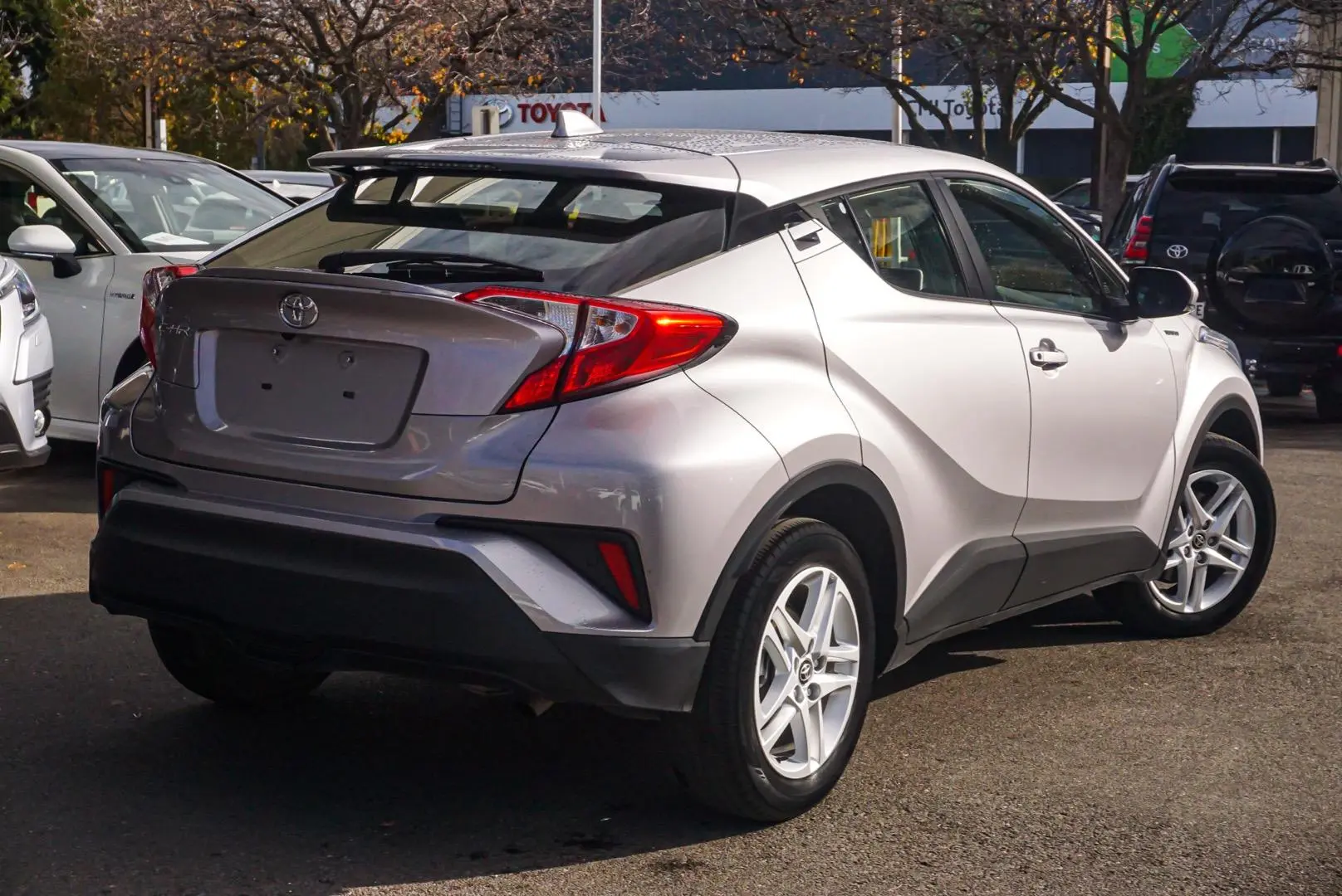 2023 Toyota C-HR Gallery Image 3