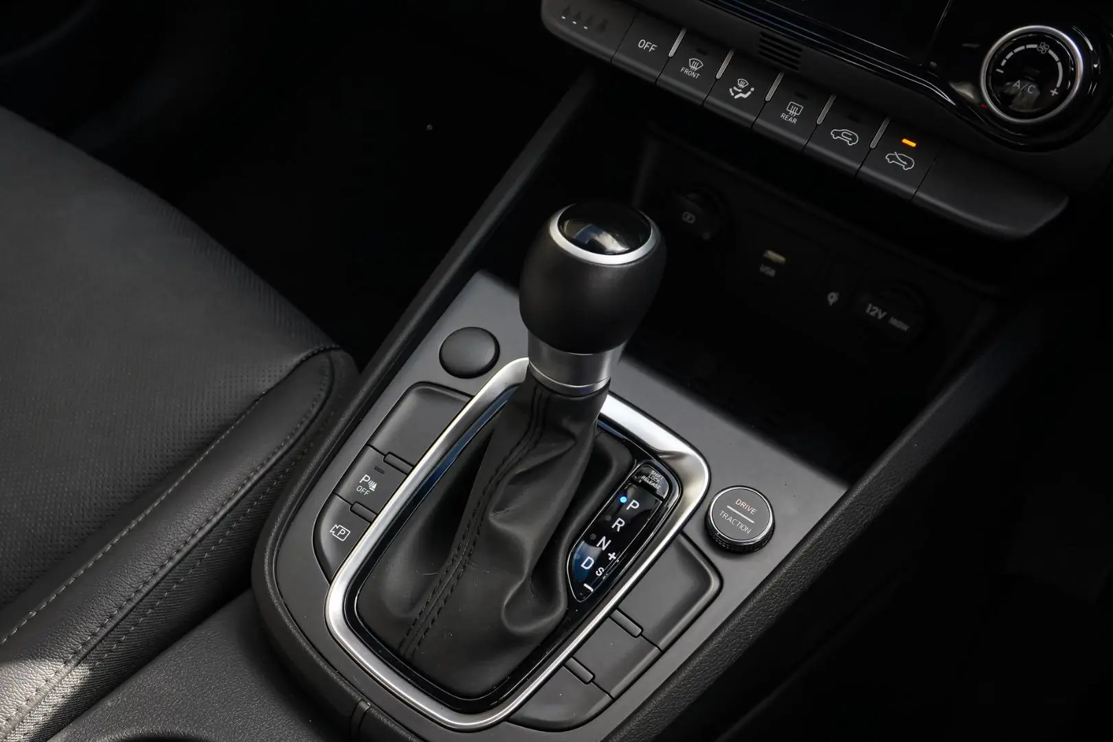 2022 Hyundai Kona Gallery Image 18