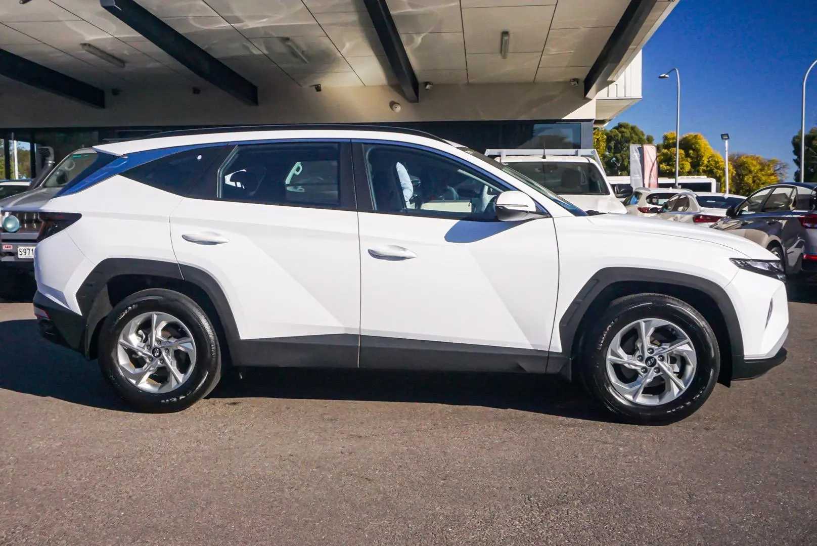 2023 Hyundai Tucson Gallery Image 3