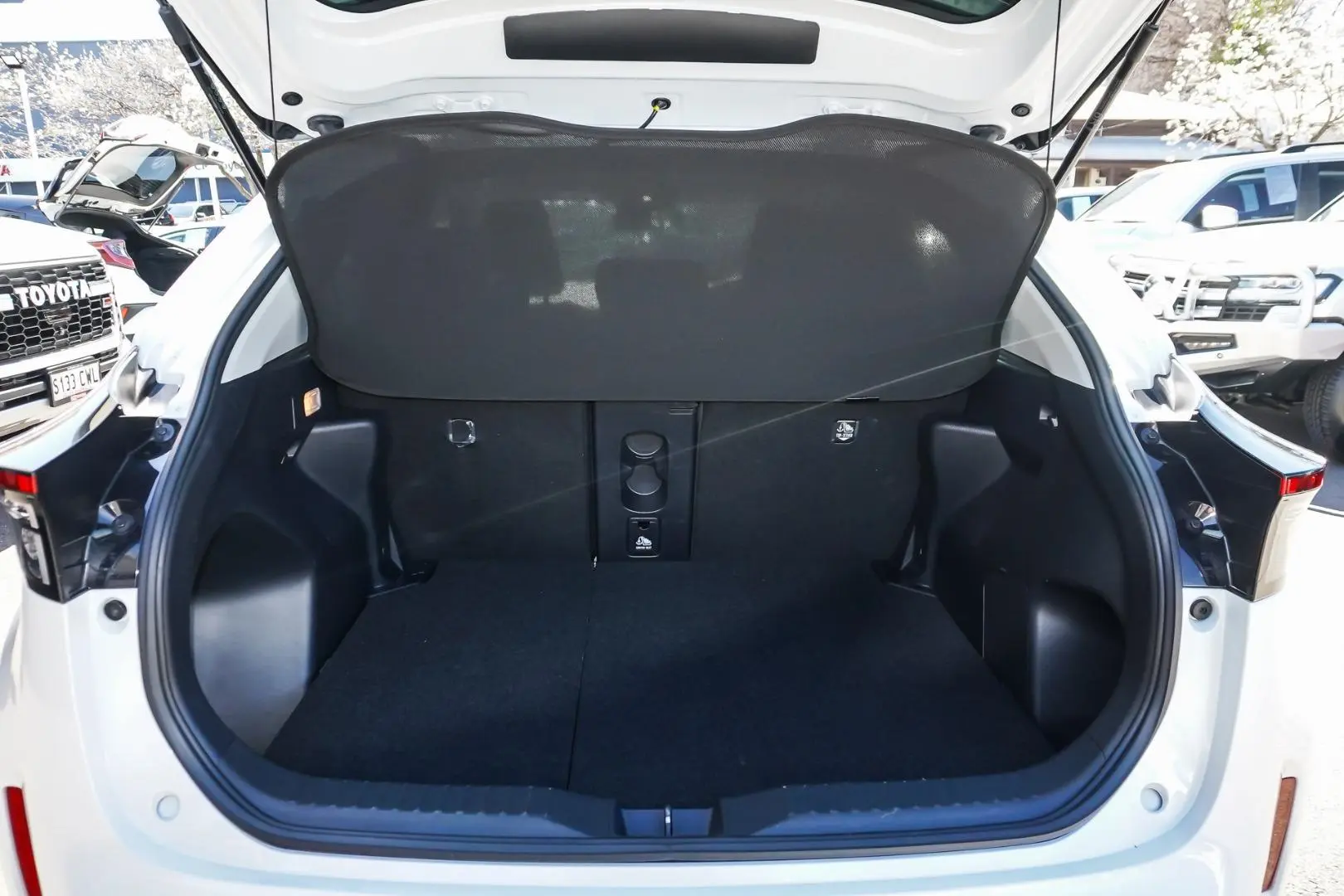 2025 Toyota Yaris Cross Gallery Image 9