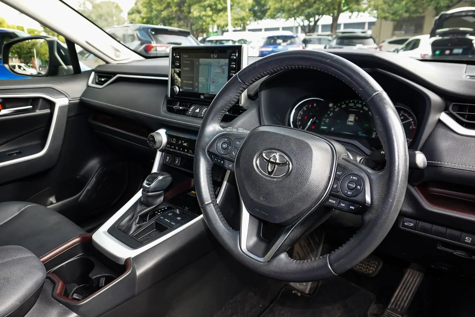 2021 Toyota RAV4 Gallery Image 6