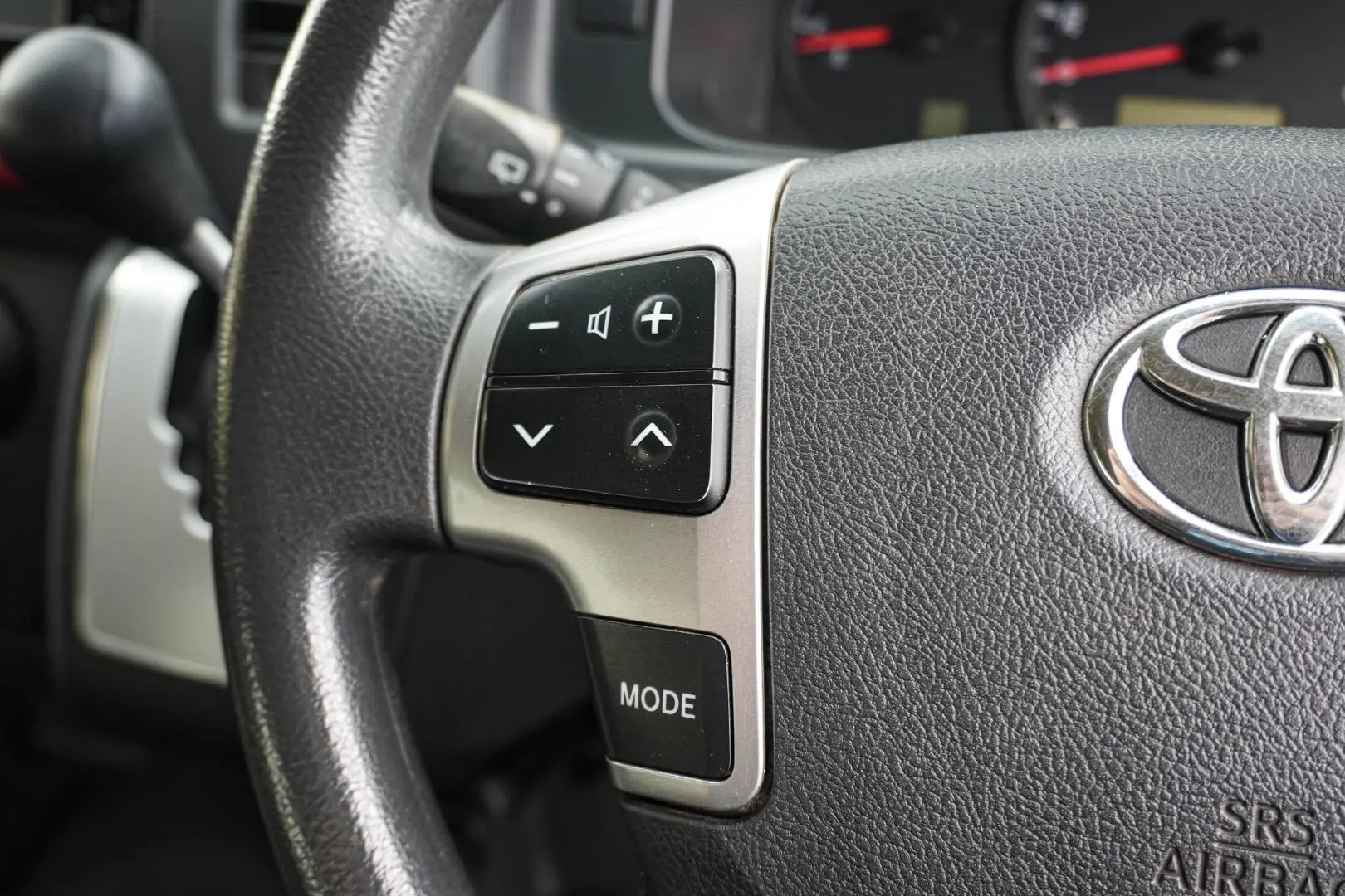 2017 Toyota Hiace Gallery Image 19
