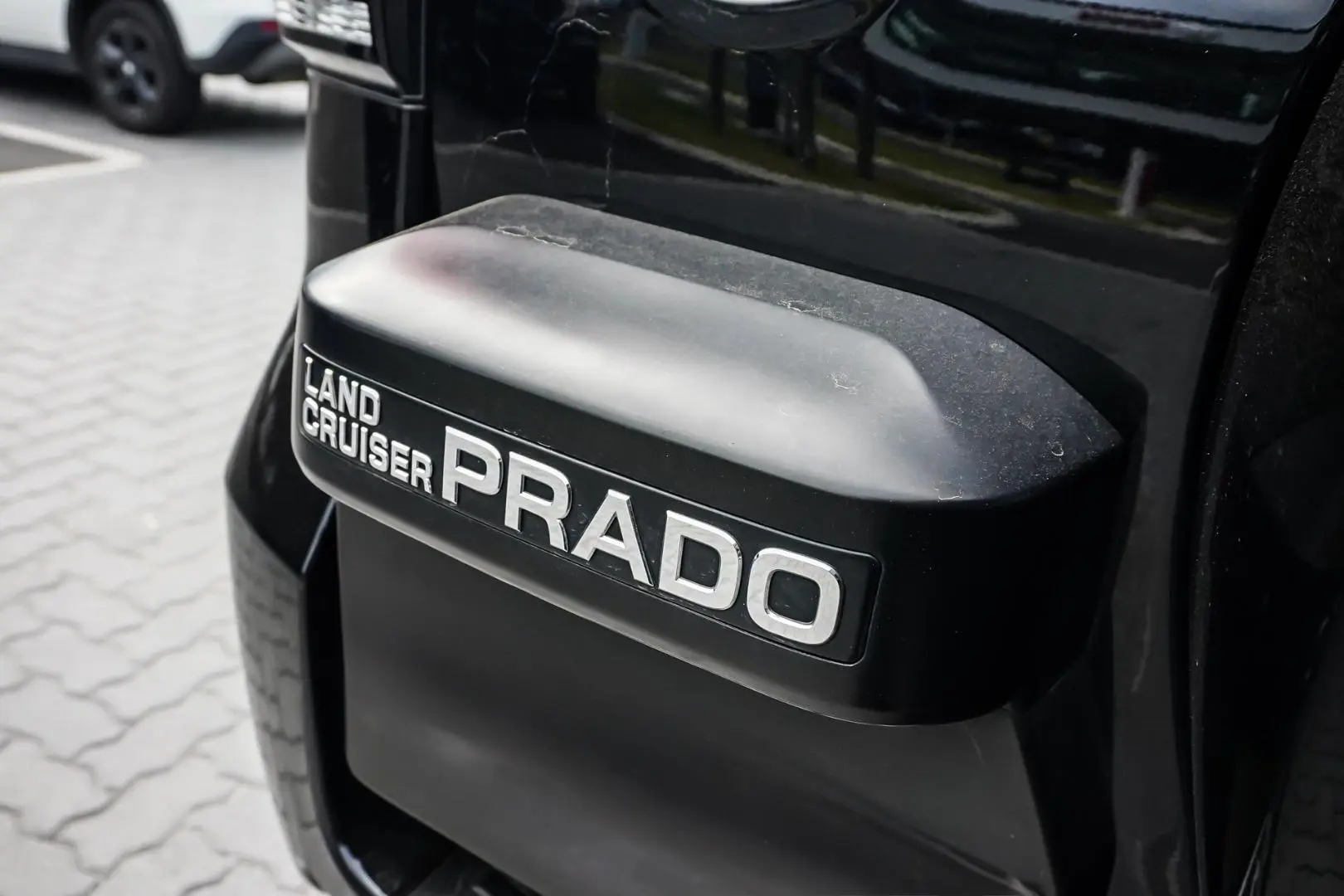 2021 Toyota Landcruiser Prado Gallery Image 16