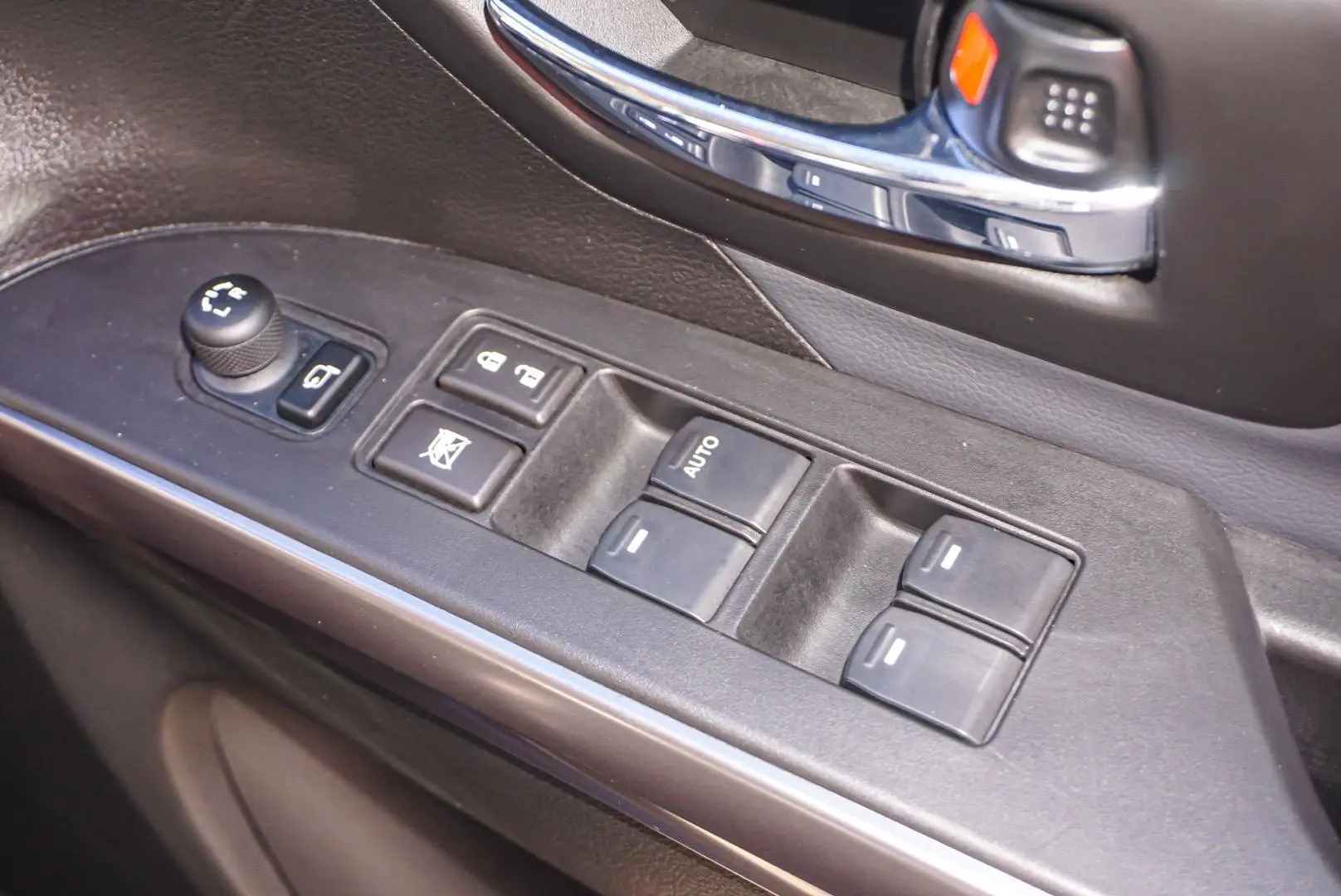 2024 Suzuki S-Cross Gallery Image 17